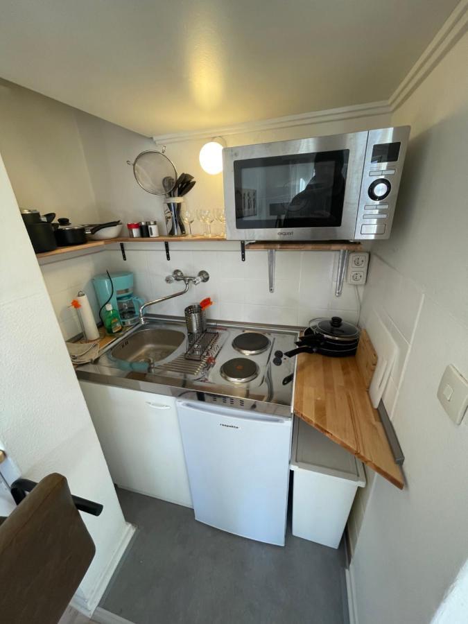 Ruhige Wohnung Mit Parkplatz, Charmantes Viertel Kassel Exterior foto